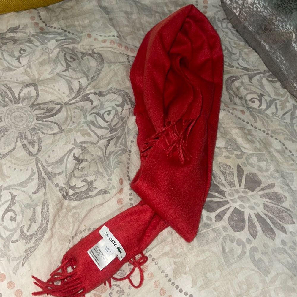 Lacoste unisex scarf.